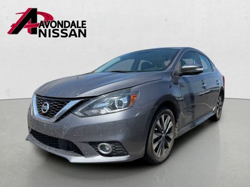 Used 2019 Nissan Sentra SR FWD image 2