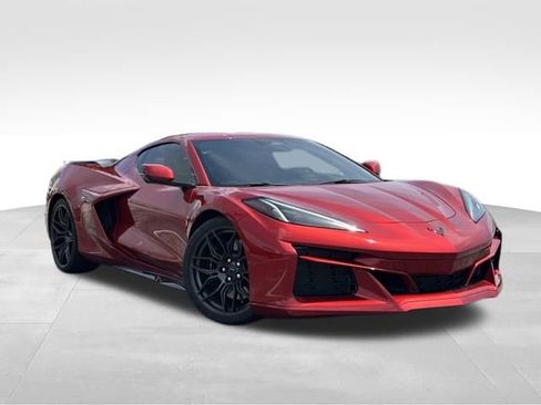 Used 2024 Chevrolet Corvette Z06 RWD image 1