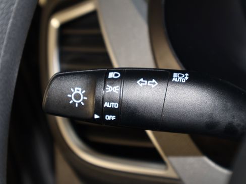 Used 2022 Kia Seltos LX image 22