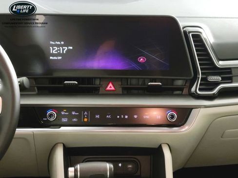 Used 2024 Kia Sportage EX image 22