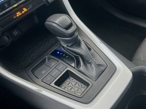 Certified 2024 Toyota RAV4 XLE FWD image 16