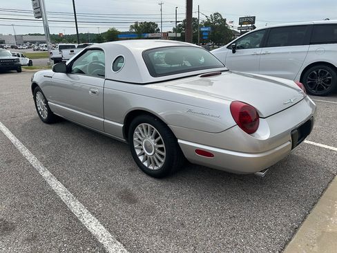 Used 2004 Ford Thunderbird RWD image 7