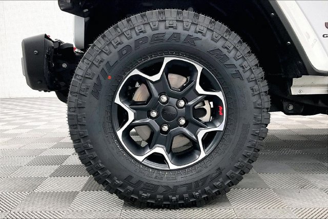 Used 2023 Jeep Gladiator Rubicon w/ LED Lighting Group AWD/4WD image 9