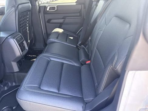 New 2026 Ford Bronco Badlands AWD/4WD image 8