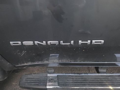 Used 2023 GMC Sierra 2500 Denali AWD/4WD image 9