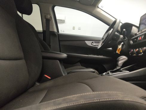 Used 2023 Kia Forte LXS FWD image 21