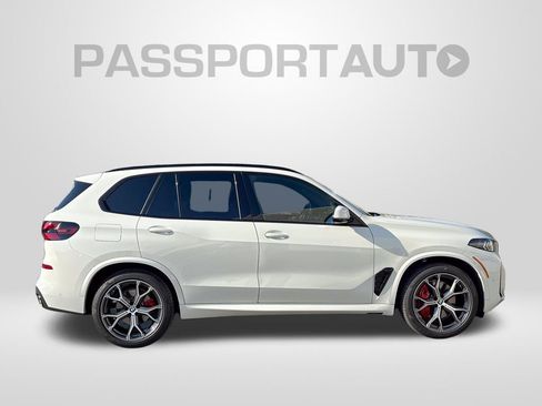 Used 2024 BMW X5 xDrive40i w/ M Sport Package AWD/4WD image 8