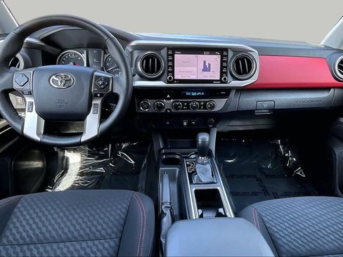 Used 2023 Toyota Tacoma SR5 AWD/4WD image 15