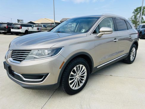 Used 2018 Lincoln MKX Select w/ Select Plus Package image 36