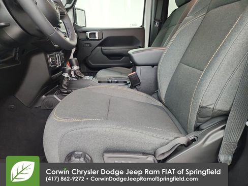 Used 2025 Jeep Wrangler Sport image 20