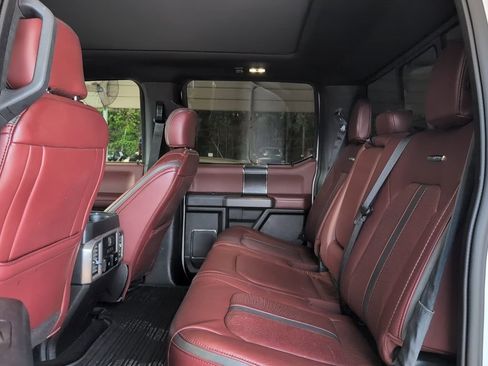 Used 2019 Ford F150 Platinum w/ Equipment Group 701A Luxury image 6