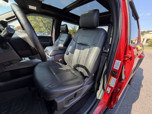 Used 2019 Ford F150 XLT w/ Equipment Group 302A Luxury AWD/4WD image 14