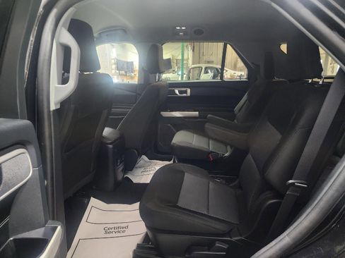 Used 2024 Ford Explorer XLT w/ Class IV Trailer Tow Package image 10