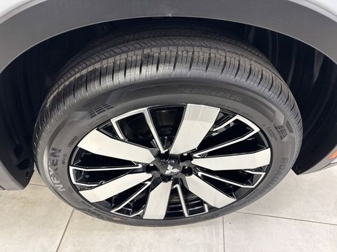 New 2026 Mitsubishi Outlander SE FWD image 43