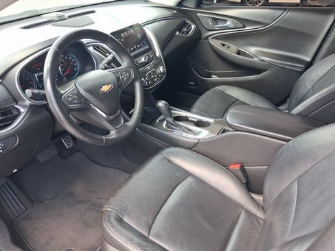Used 2016 Chevrolet Malibu LT w/ Leather Package FWD image 9