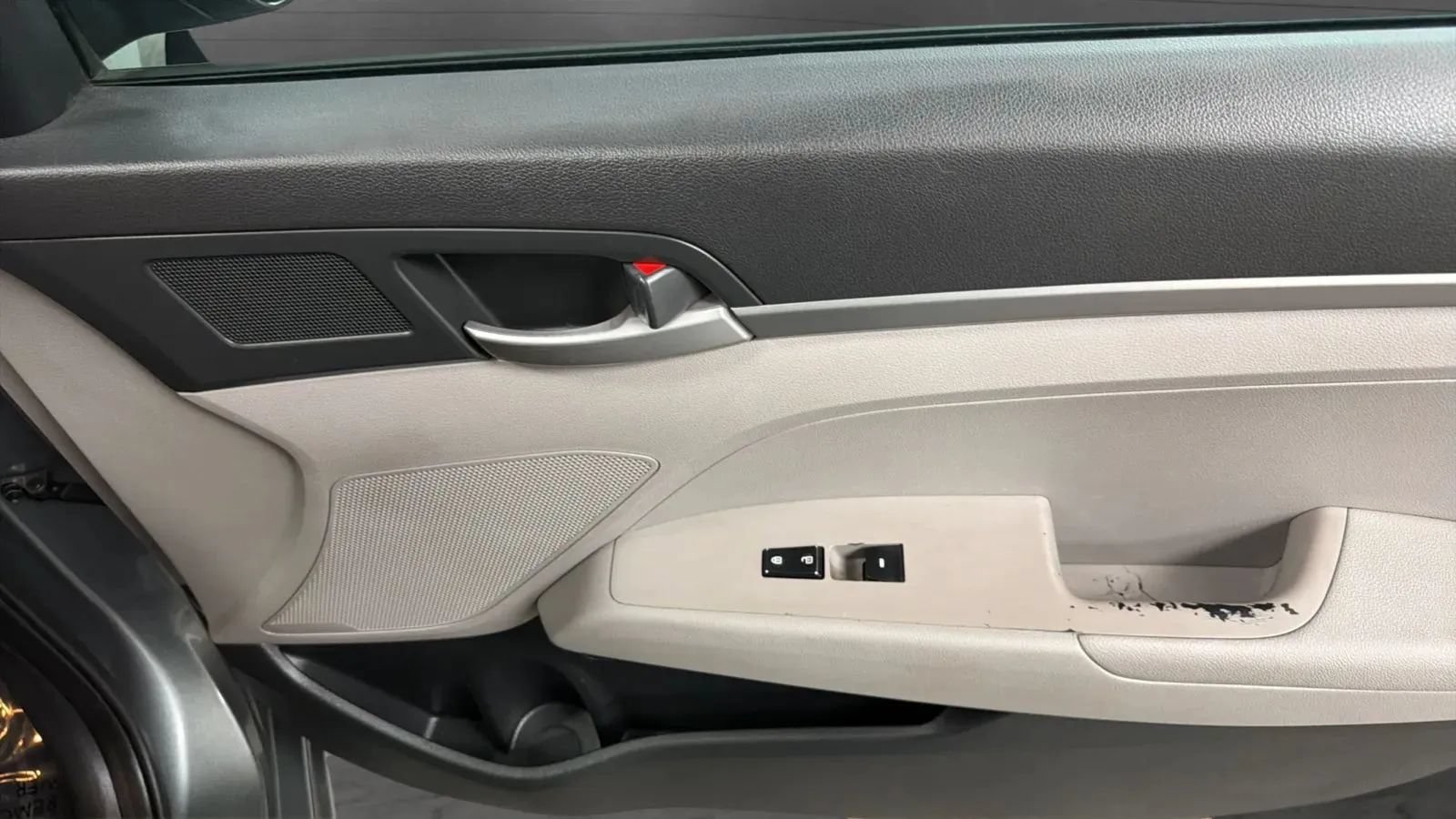 Used 2017 Hyundai Elantra SE FWD image 23