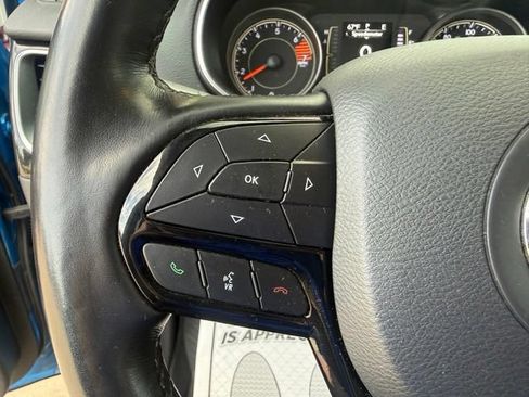 Used 2021 Jeep Cherokee Latitude Plus FWD image 24
