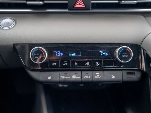 Used 2021 Hyundai Elantra SEL w/ Convenience Package image 16