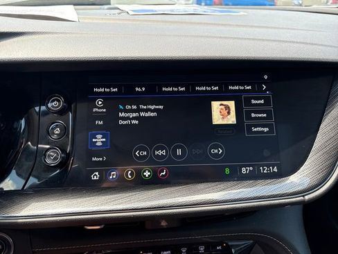 Used 2023 Buick Envision Essence w/ Sport Touring Package AWD/4WD image 18
