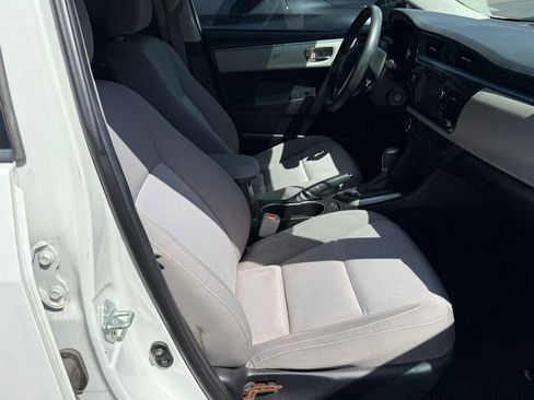 Used 2015 Toyota Corolla LE image 2