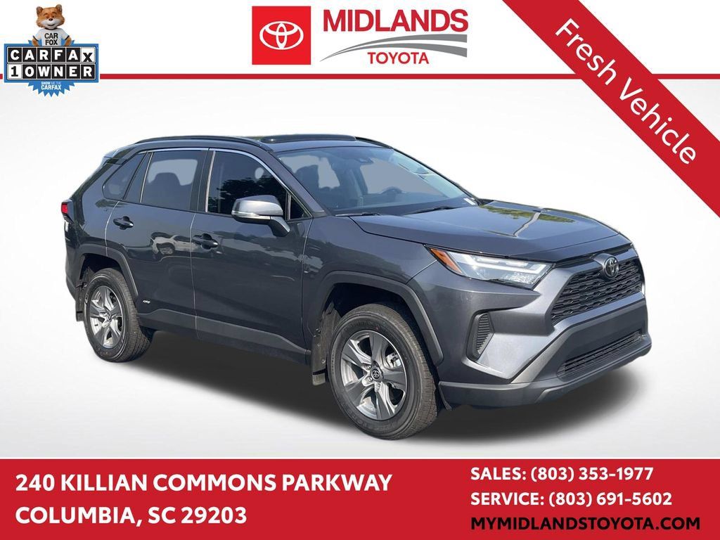 Used 2025 Toyota RAV4 XLE w/ Convenience Package AWD/4WD image 1