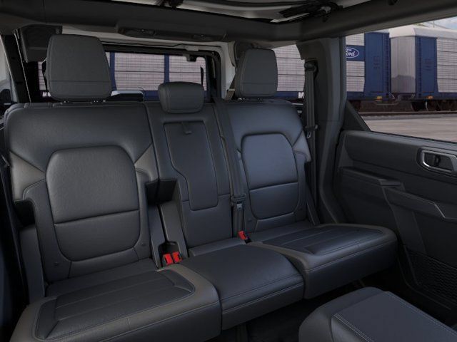 New 2026 Ford Bronco Outer Banks w/ Sasquatch Package AWD/4WD image 11