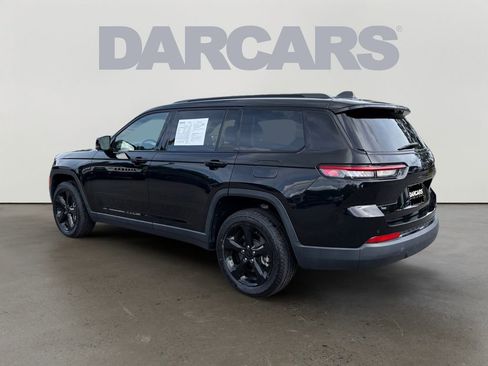 Used 2022 Jeep Grand Cherokee L Limited w/ Luxury Tech Group II RWD image 5