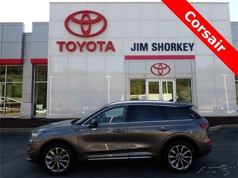 Used 2021 Lincoln Corsair AWD w/ Premium Package image 1