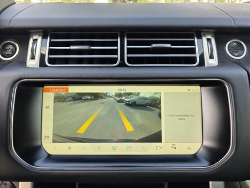 Used 2017 Land Rover Range Rover Supercharged AWD/4WD image 19