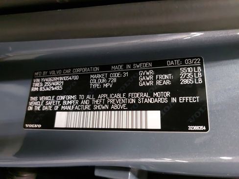 Used 2022 Volvo XC60 B6 R-Design w/ Advanced Package image 38