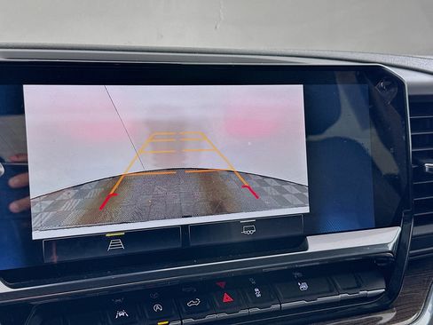 Used 2024 Chevrolet Silverado 1500 LT image 22