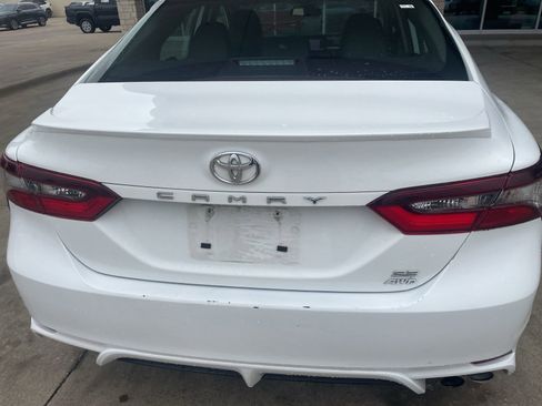 Used 2024 Toyota Camry SE w/ Cold Weather Package AWD/4WD image 9