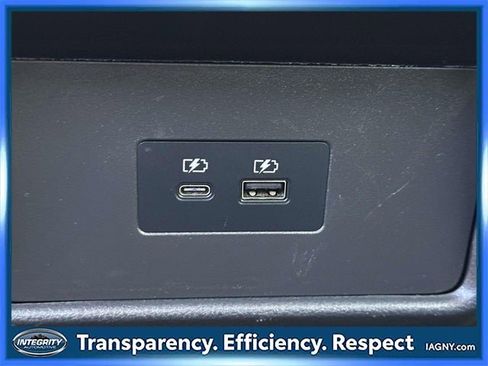 Certified 2022 Nissan Rogue SV w/ SV Premium Package image 18