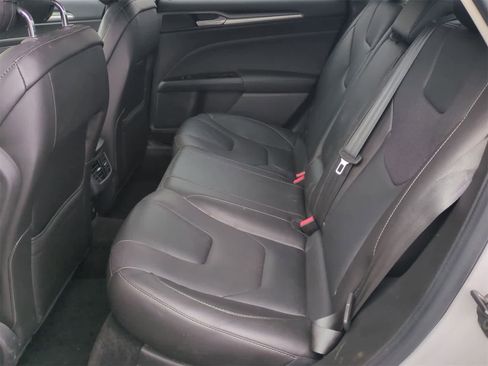 Used 2013 Ford Fusion Titanium image 19