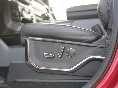 Used 2024 Ford F150 Lariat w/ Equipment Group 502A High image 17