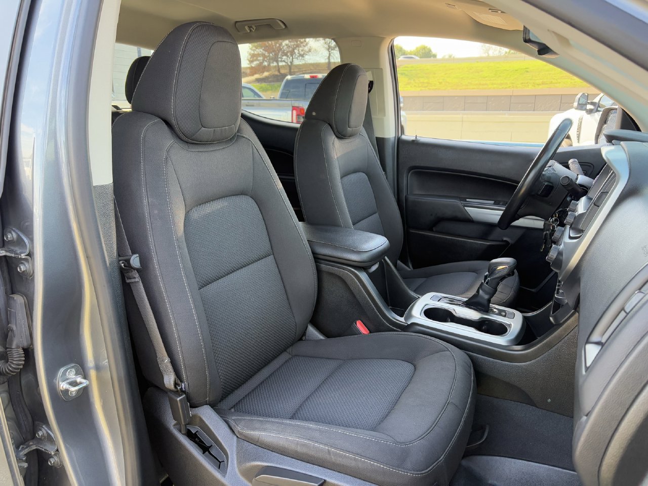 Used 2022 Chevrolet Colorado LT w/ LT Convenience Package RWD image 29