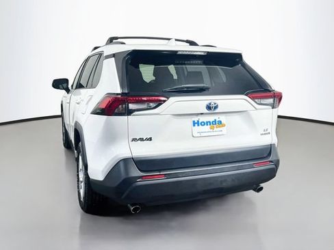 Used 2019 Toyota RAV4 LE AWD/4WD image 7