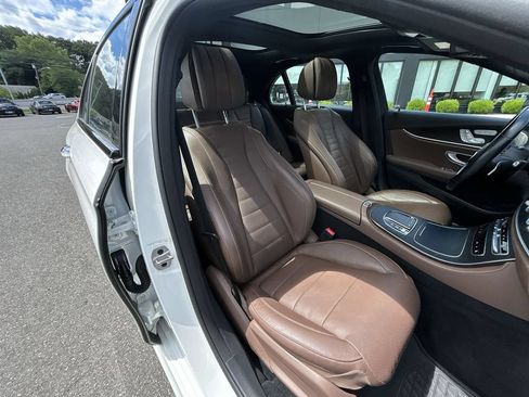 Used 2022 Mercedes-Benz E 450 4MATIC Sedan image 25