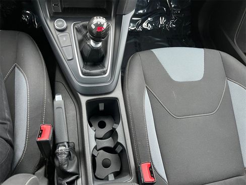 Used 2017 Ford Focus ST image 14