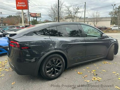 Used 2024 Tesla Model X AWD image 8