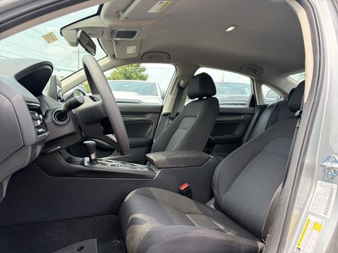 Used 2025 Honda Civic LX image 4