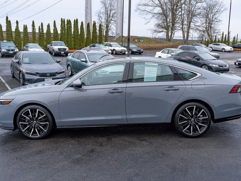 Certified 2023 Honda Accord Touring image 8