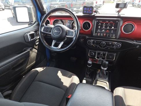 Used 2022 Jeep Wrangler Unlimited Rubicon AWD/4WD image 30