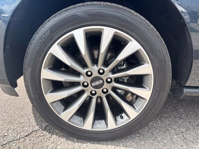 Used 2021 Lincoln Navigator Reserve w/ Luxury Package AWD/4WD image 29