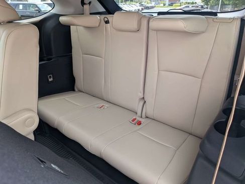 Used 2022 Toyota Highlander Platinum FWD image 15
