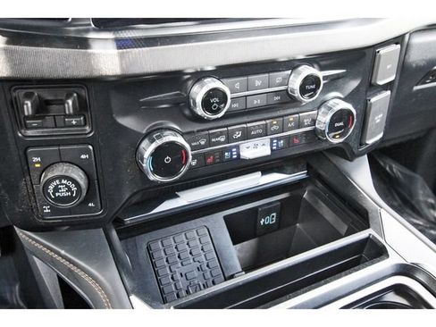 Certified 2024 Ford F250 Platinum w/ Tremor Off-Road Package AWD/4WD image 25