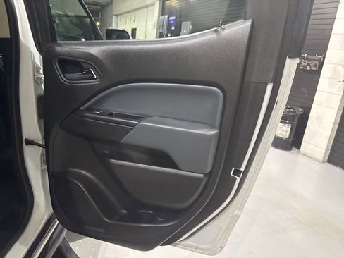 Used 2016 Chevrolet Colorado Z71 AWD/4WD image 31