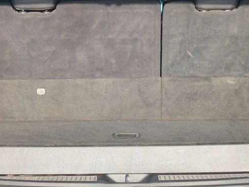 Used 2020 Cadillac Escalade Premium Luxury image 38