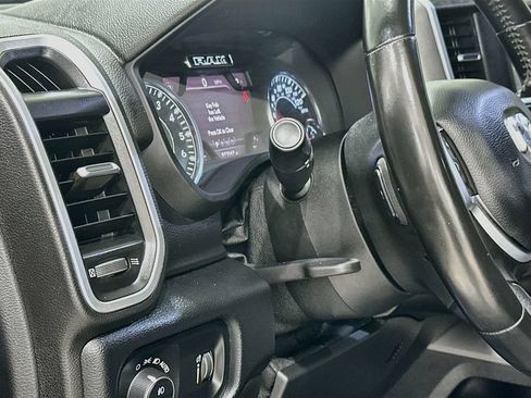 Used 2021 RAM 1500 Big Horn AWD/4WD image 10