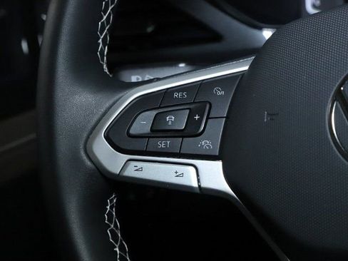 Used 2023 Volkswagen Taos SEL image 23